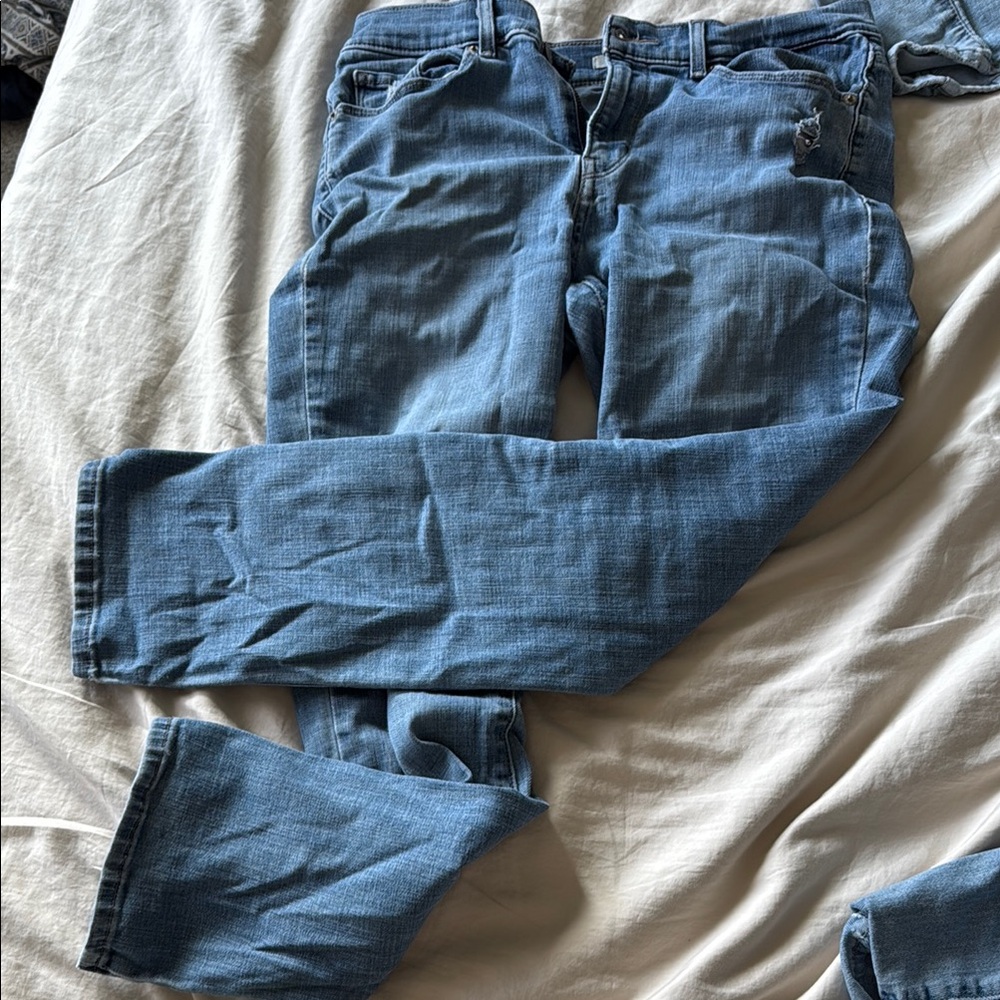 Levis classic straight jeans